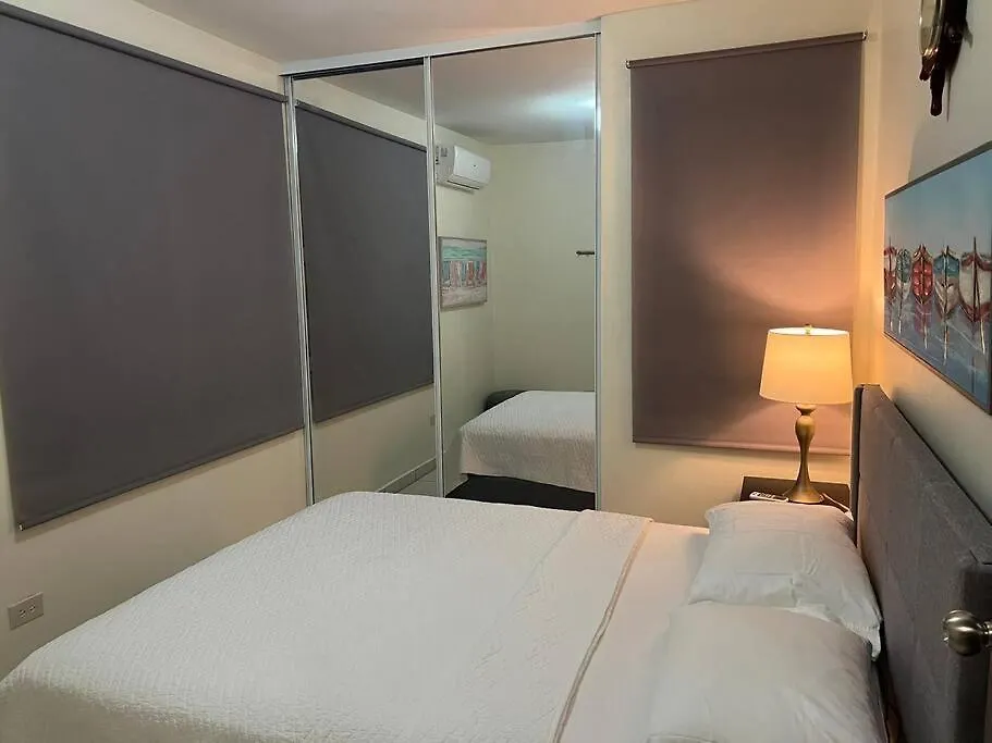 Casa Maria 2Br Apt With Terrace Levittown Appartamento